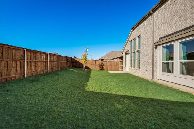 1108 Silverthorn Trail, Justin, TX 76247