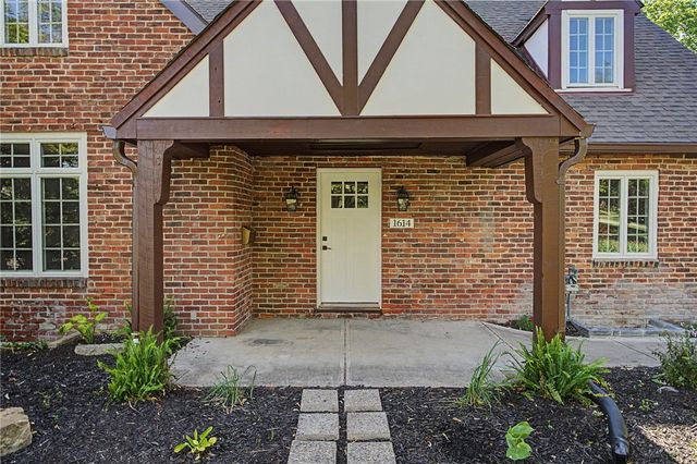 1614 Catalpa Drive, Dayton, OH 45406