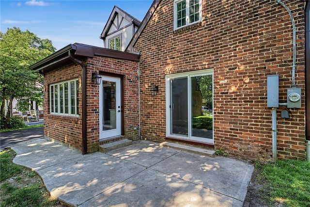 1614 Catalpa Drive, Dayton, OH 45406