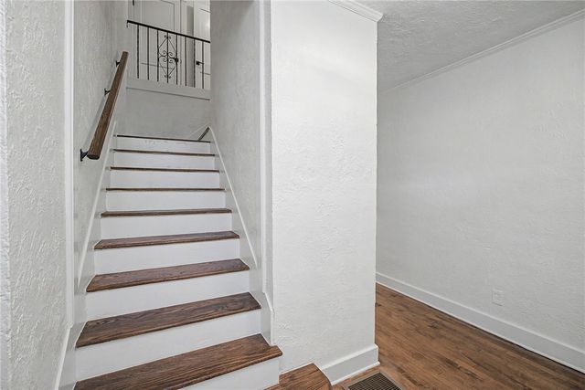 1614 Catalpa Drive, Dayton, OH 45406