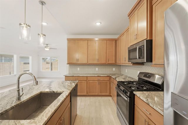 10035 Crescendo Way, Iowa Colony, TX 77583