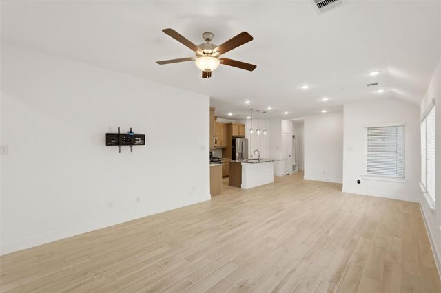 10035 Crescendo Way, Iowa Colony, TX 77583