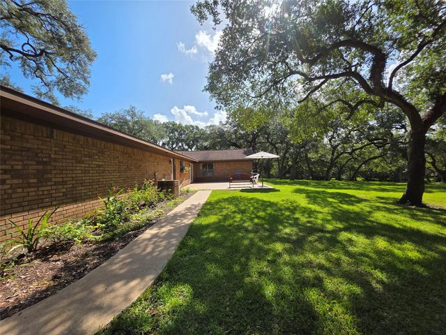 406 Wilson Creek Road, Palacios, TX 77440