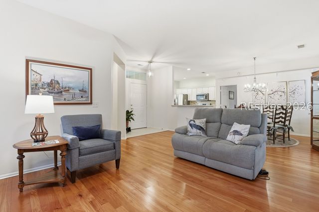 94 Hampton Cir, Bluffton, SC 29909