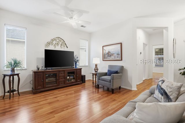 94 Hampton Cir, Bluffton, SC 29909