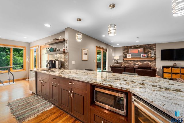 4608 S Tomar Rd Road, Sioux Falls, SD 57105