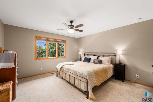 4608 S Tomar Rd Road, Sioux Falls, SD 57105