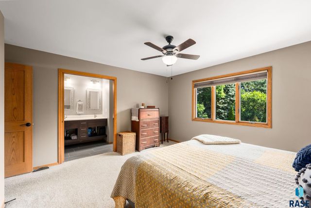 4608 S Tomar Rd Road, Sioux Falls, SD 57105