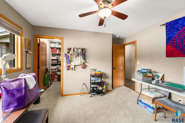 4608 S Tomar Rd Road, Sioux Falls, SD 57105