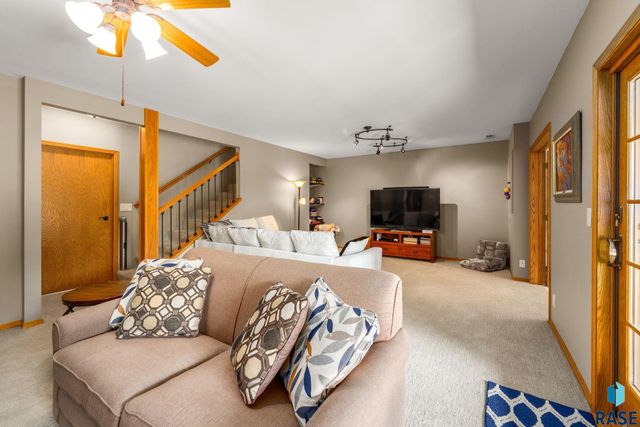 4608 S Tomar Rd Road, Sioux Falls, SD 57105