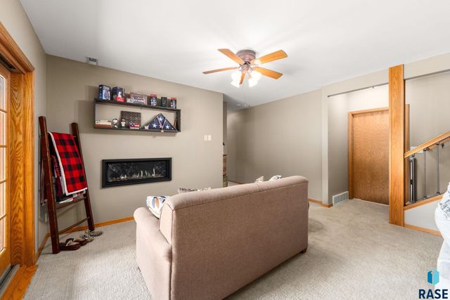 4608 S Tomar Rd Road, Sioux Falls, SD 57105