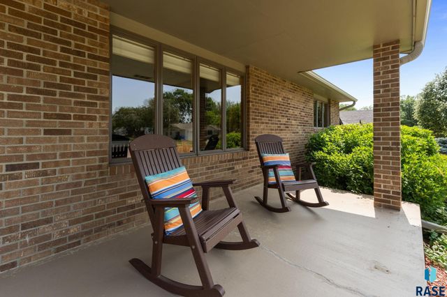 4608 S Tomar Rd Road, Sioux Falls, SD 57105