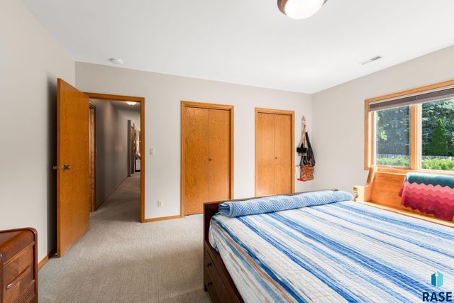 4608 S Tomar Rd Road, Sioux Falls, SD 57105