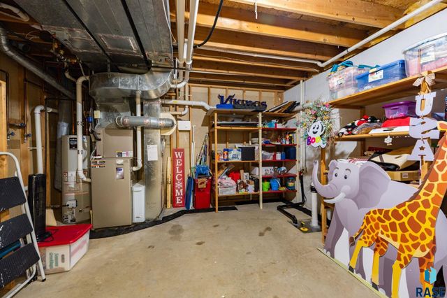 4608 S Tomar Rd Road, Sioux Falls, SD 57105