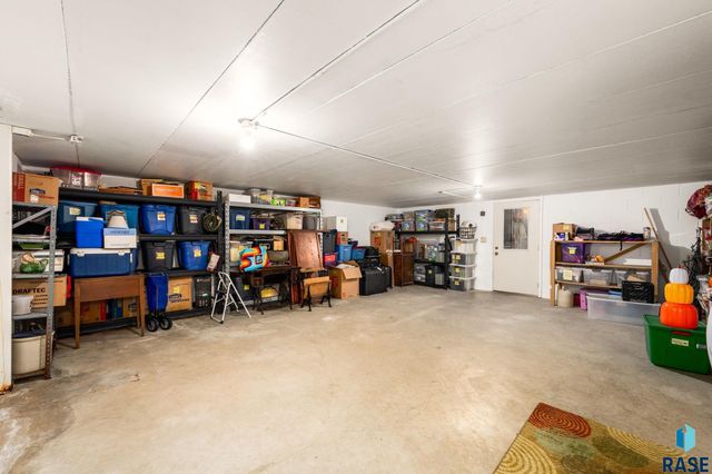 4608 S Tomar Rd Road, Sioux Falls, SD 57105