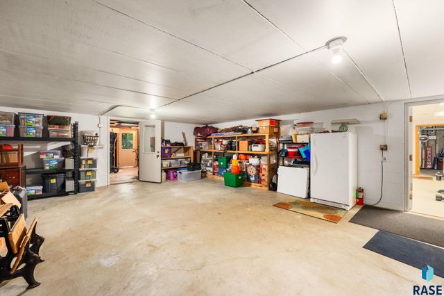 4608 S Tomar Rd Road, Sioux Falls, SD 57105