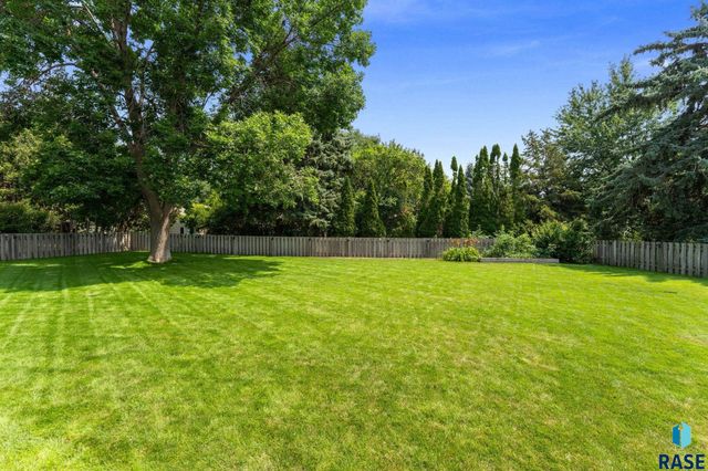 4608 S Tomar Rd Road, Sioux Falls, SD 57105