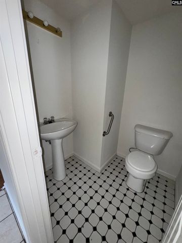 8 Seaford Court, Irmo, SC 29063