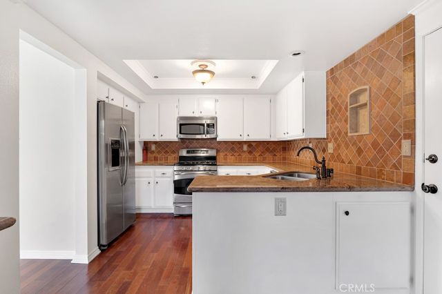 905 Thistlegate, Oak Park, CA 91377