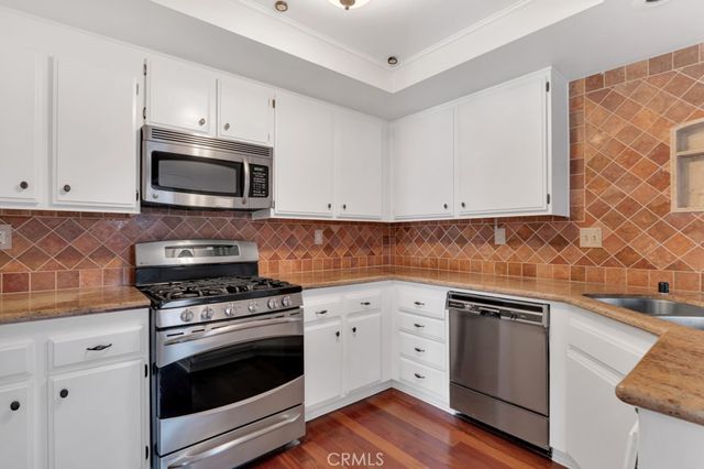 905 Thistlegate, Oak Park, CA 91377
