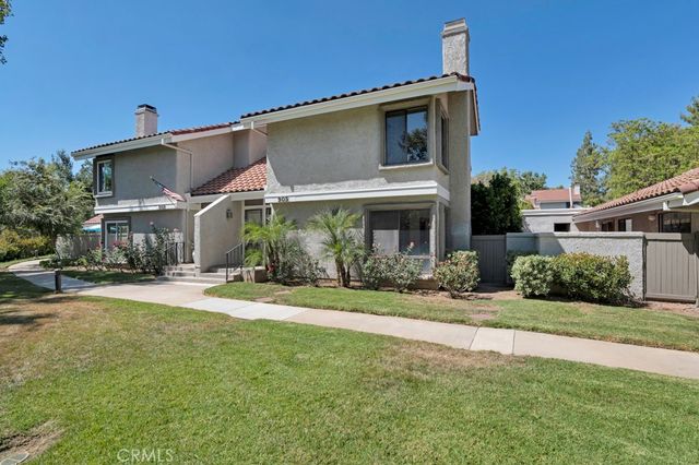 905 Thistlegate, Oak Park, CA 91377