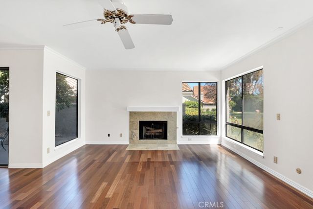 905 Thistlegate, Oak Park, CA 91377
