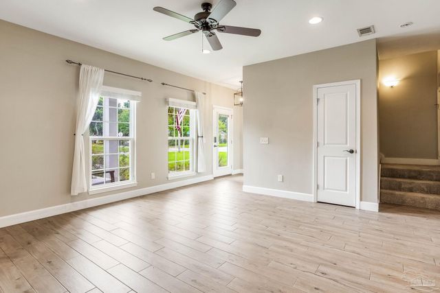 1363 E Baars, Pensacola, FL 32503