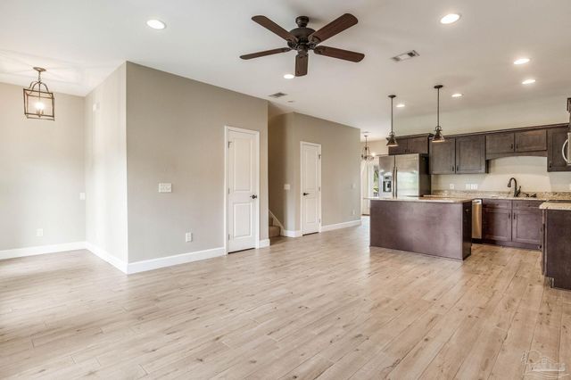 1363 E Baars, Pensacola, FL 32503