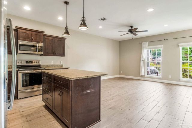 1363 E Baars, Pensacola, FL 32503