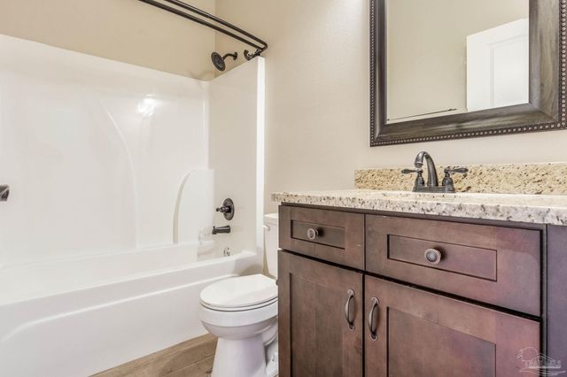 1363 E Baars, Pensacola, FL 32503