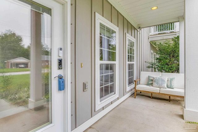 1363 E Baars, Pensacola, FL 32503