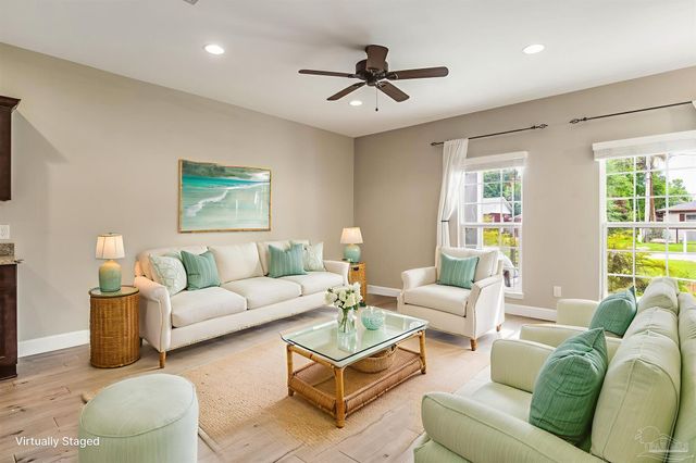 1363 E Baars, Pensacola, FL 32503