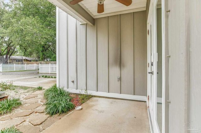 1363 E Baars, Pensacola, FL 32503