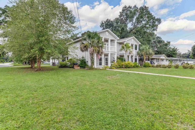 1363 E Baars, Pensacola, FL 32503