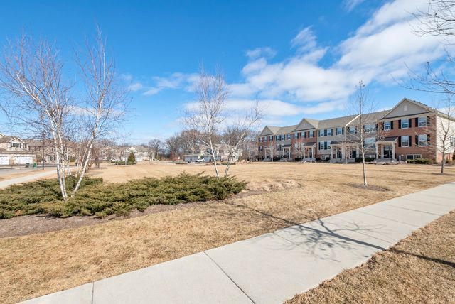 2045 Stuttle Road, Batavia, IL 60510