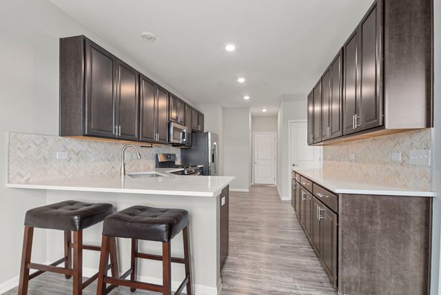 2045 Stuttle Road, Batavia, IL 60510