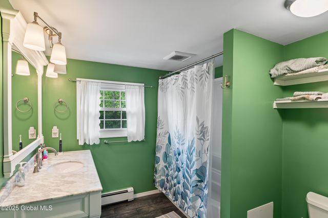 202 Steadwell Road, Amsterdam, NY 12010