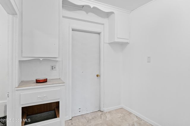 202 Steadwell Road, Amsterdam, NY 12010