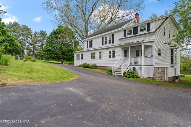 202 Steadwell Road, Amsterdam, NY 12010