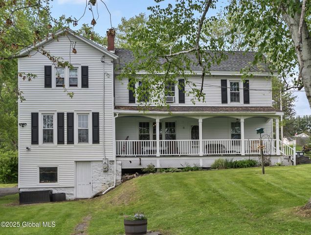 202 Steadwell Road, Amsterdam, NY 12010