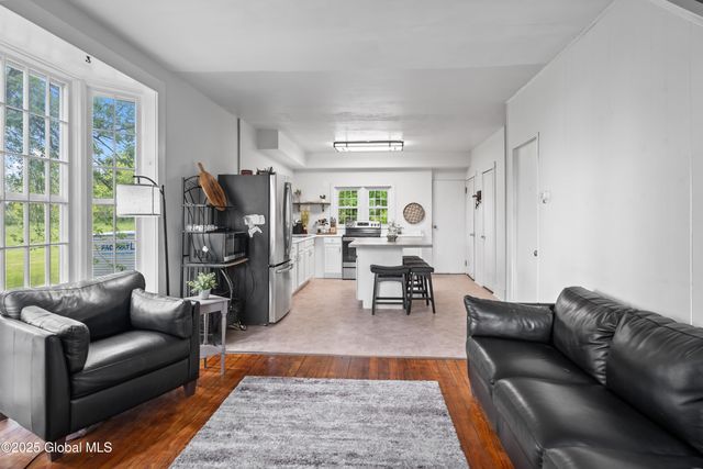 202 Steadwell Road, Amsterdam, NY 12010