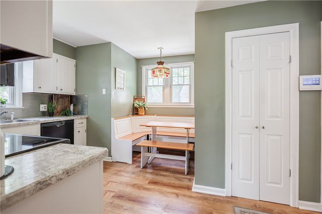 218 Somershire Drive, Irondequoit, NY 14617
