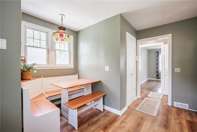 218 Somershire Drive, Irondequoit, NY 14617