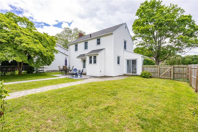 218 Somershire Drive, Irondequoit, NY 14617