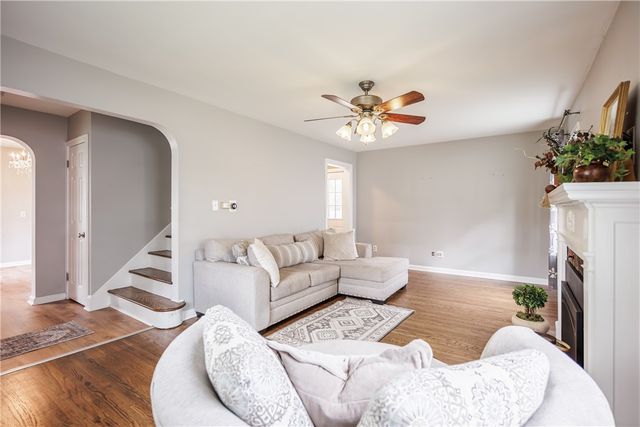 218 Somershire Drive, Irondequoit, NY 14617