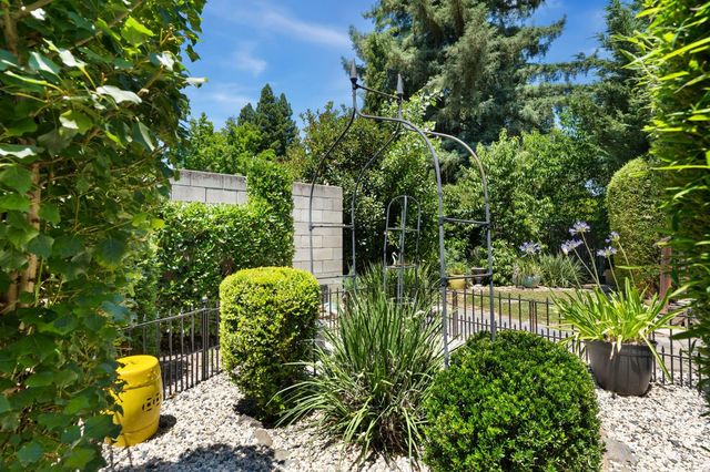 6425 Aspen Gardens Way, Citrus Heights, CA 95621