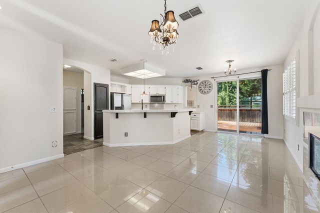 6425 Aspen Gardens Way, Citrus Heights, CA 95621