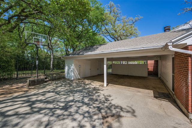 1919 Maid Marion Place, Denton, TX 76209