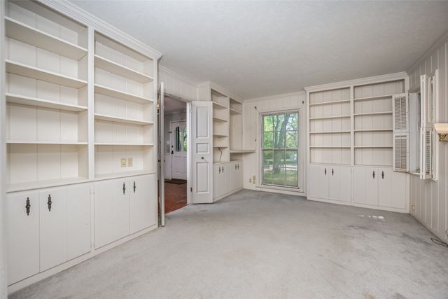 1919 Maid Marion Place, Denton, TX 76209