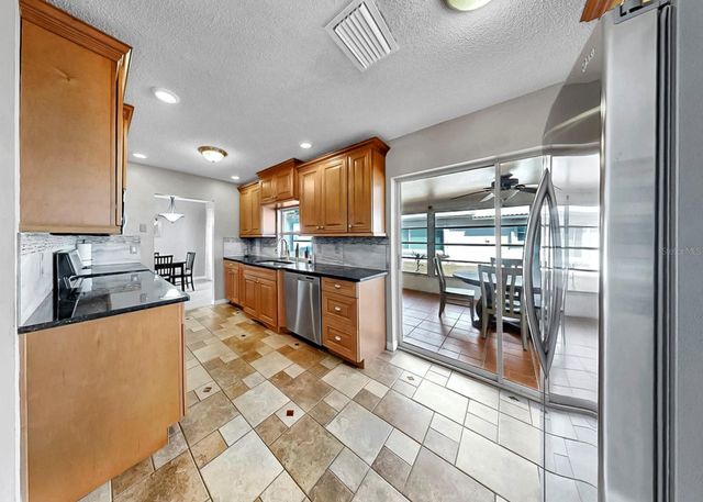 4005 PALM COURT, Bradenton, FL 34208